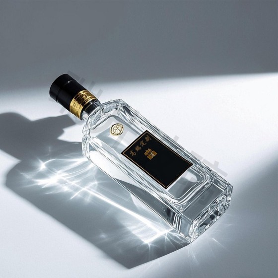 晶白酒瓶-019